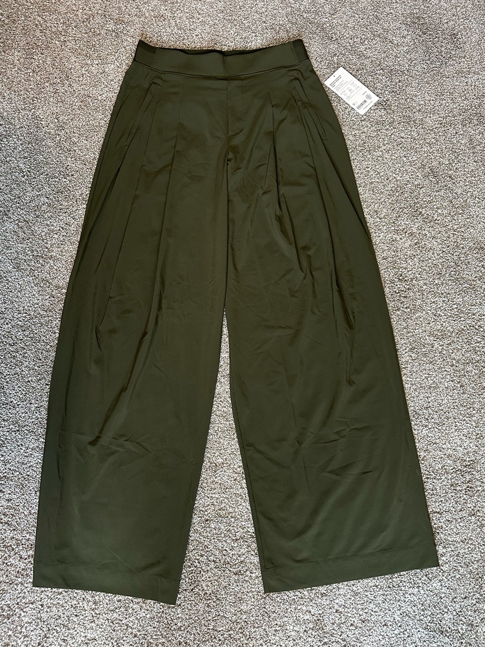 Athleta Brooklyn Heights Pleated Wide Leg Pant Size 6 T NWT - Picture 2 of 4